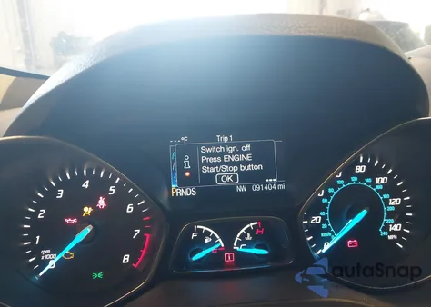 2015 Ford Escape Titanium z USA, uszkodzony, nr VIN 1FMCU9JX2FUB67961